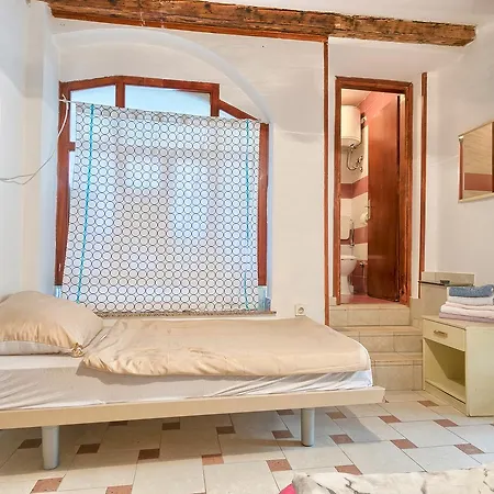 Hostel Pula Πούλα