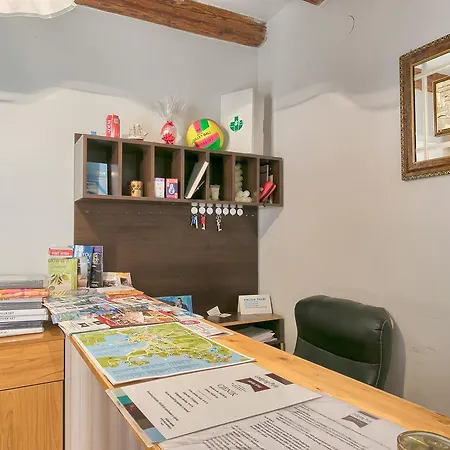 Hostel Pula Πούλα