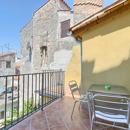 Hostel Pula Πούλα