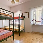 אכסניה Hostel Pula