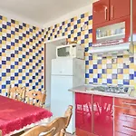 Hostel Pula אכסניה פולה