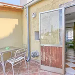 Hostel Pula אכסניה פולה