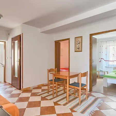 Hostel Pula *