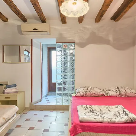 호스텔 Hostel Pula