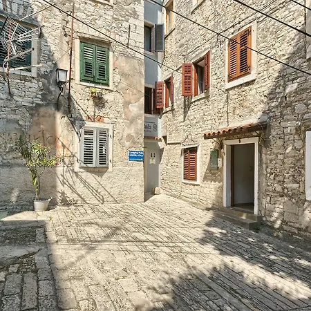 Albergue Hostel Pula