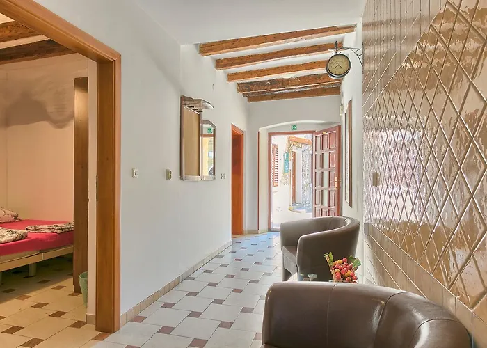 Albergue Hostel Pula