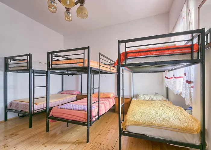 Albergue Hostel Pula Pula