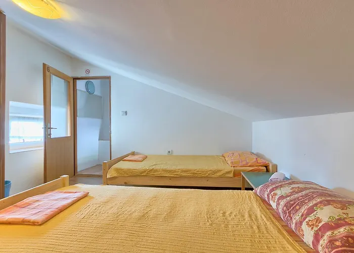 Albergue Hostel Pula Pula