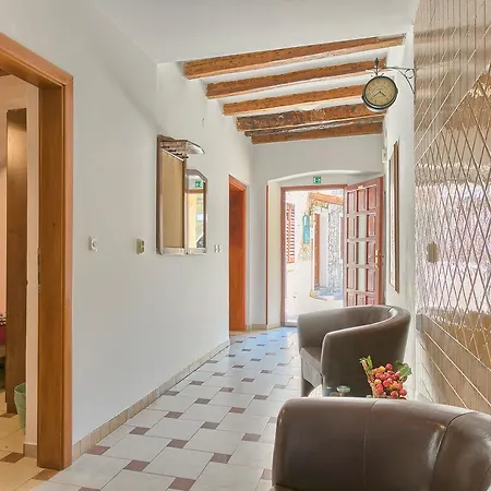 Albergue Hostel Pula