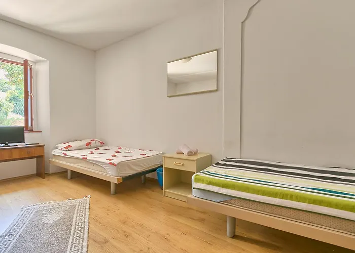 אכסניה Hostel Pula פולה